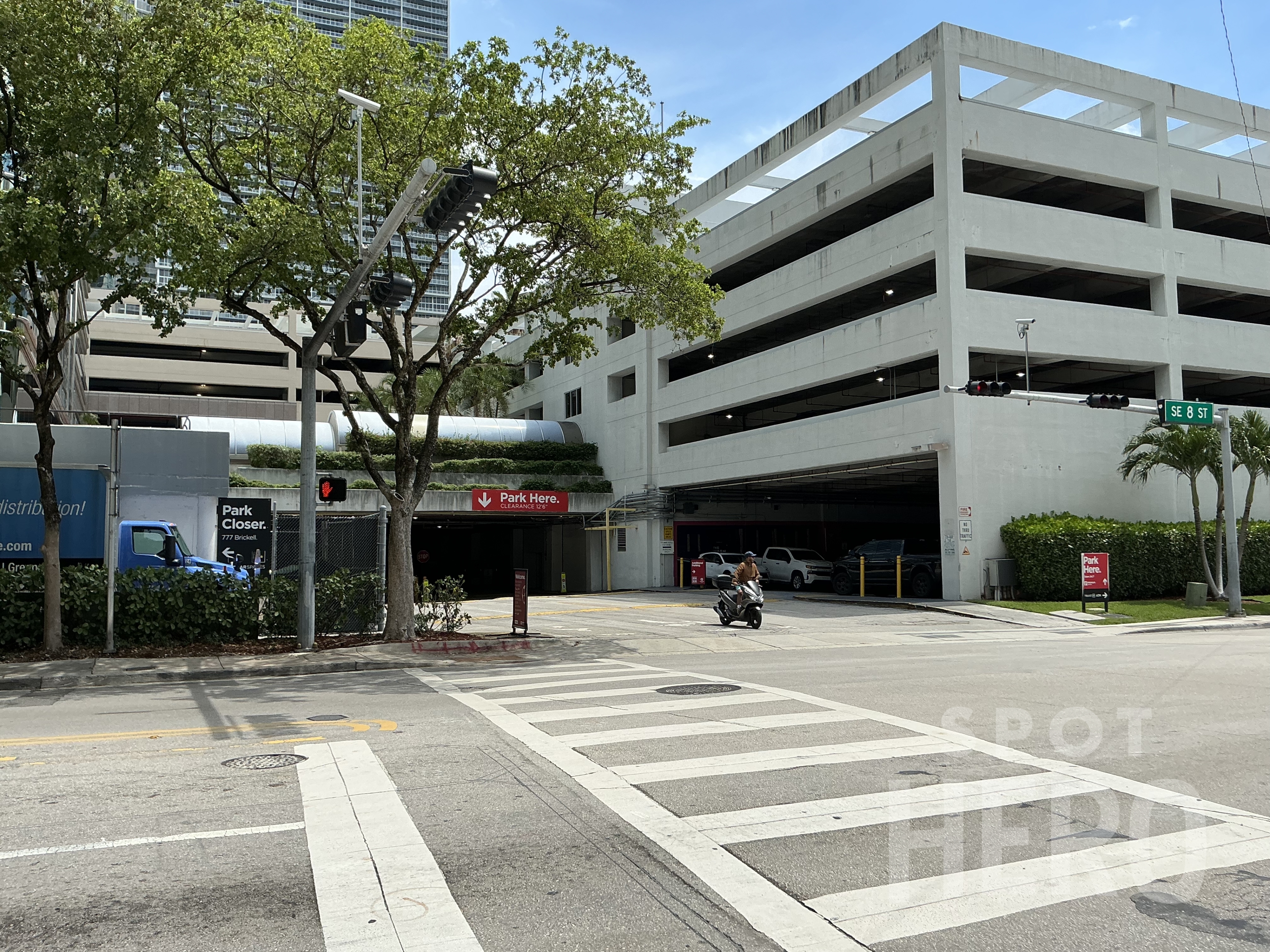 Photo of 777 Brickell Ave. - Garage (P2540)