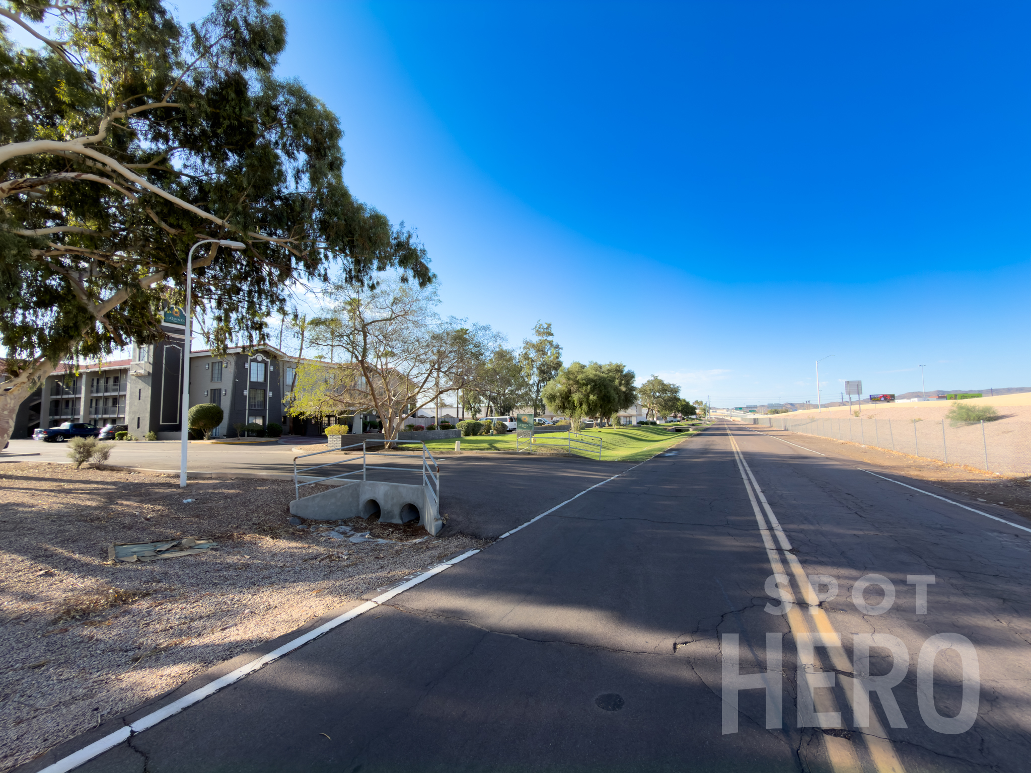 Photo of La Quinta Inn & Suites PHX - Uncovered Self Park
