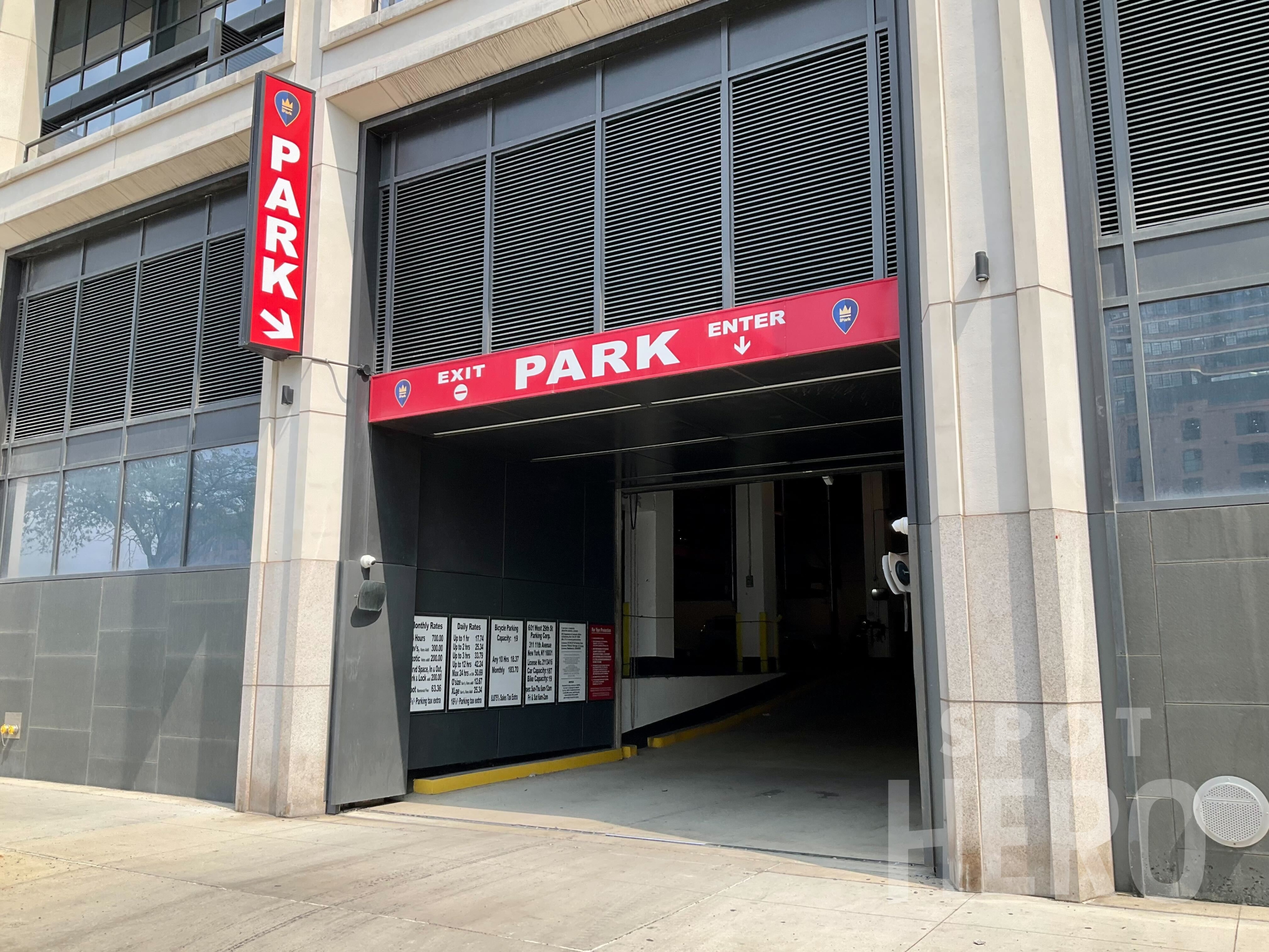 Photo of 601 W 29th St. (311 11th Ave) - Valet Garage