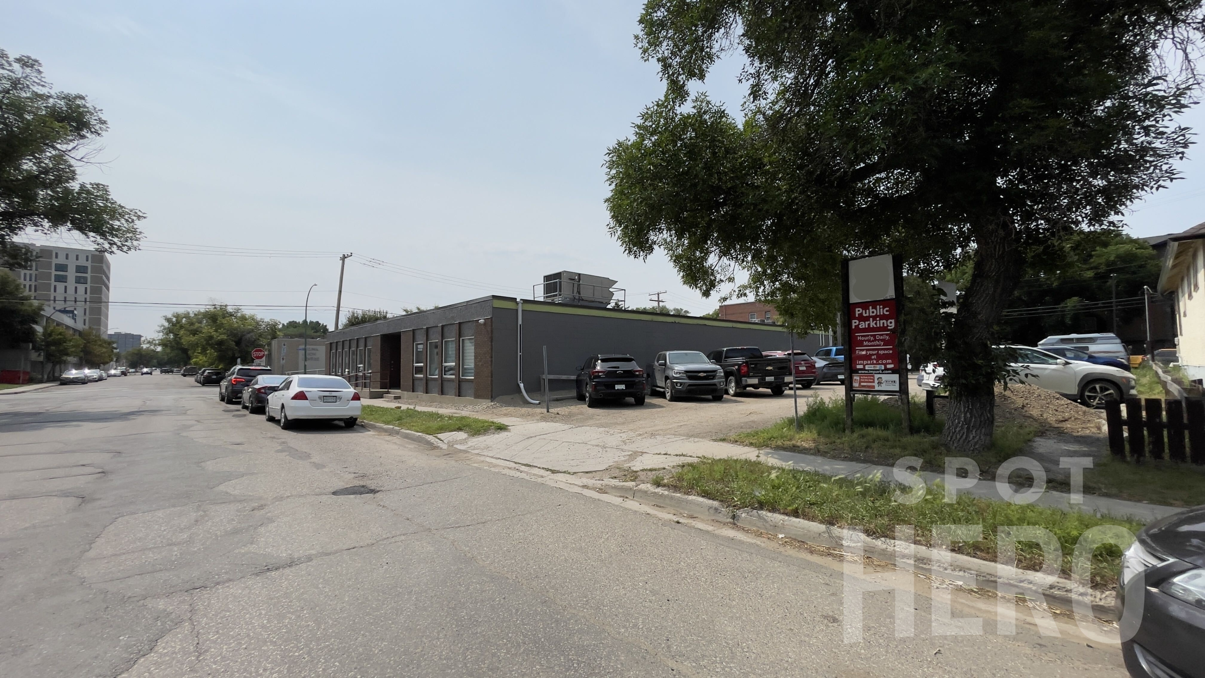 Photo of 1884 Angus St. (1876 Angus St.) - Lot 122