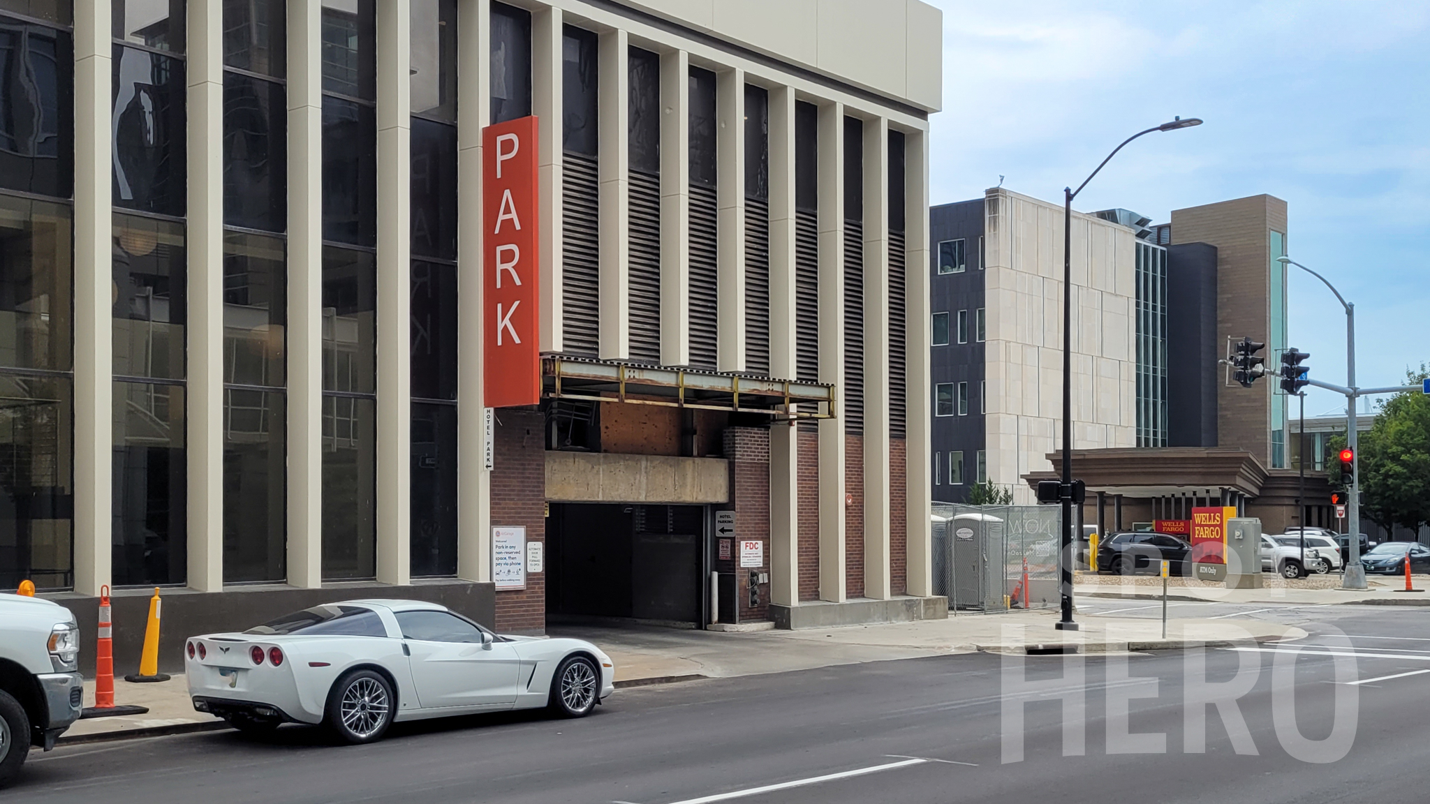 Photo of 207 7th St. (606 Walnut St.) - Financial Center Garage