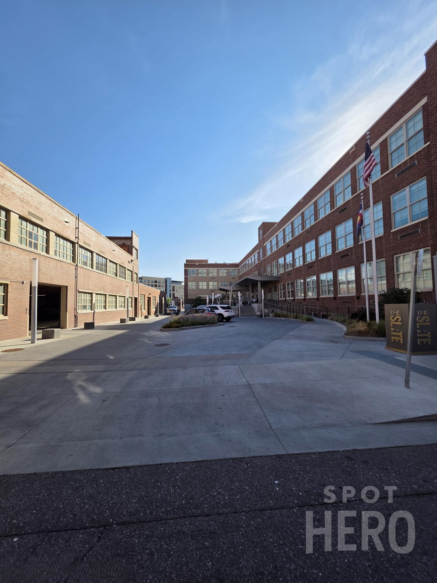 Photo of 500 13th St. (1250 Welton St.) - The Slate Hotel Valet Stand