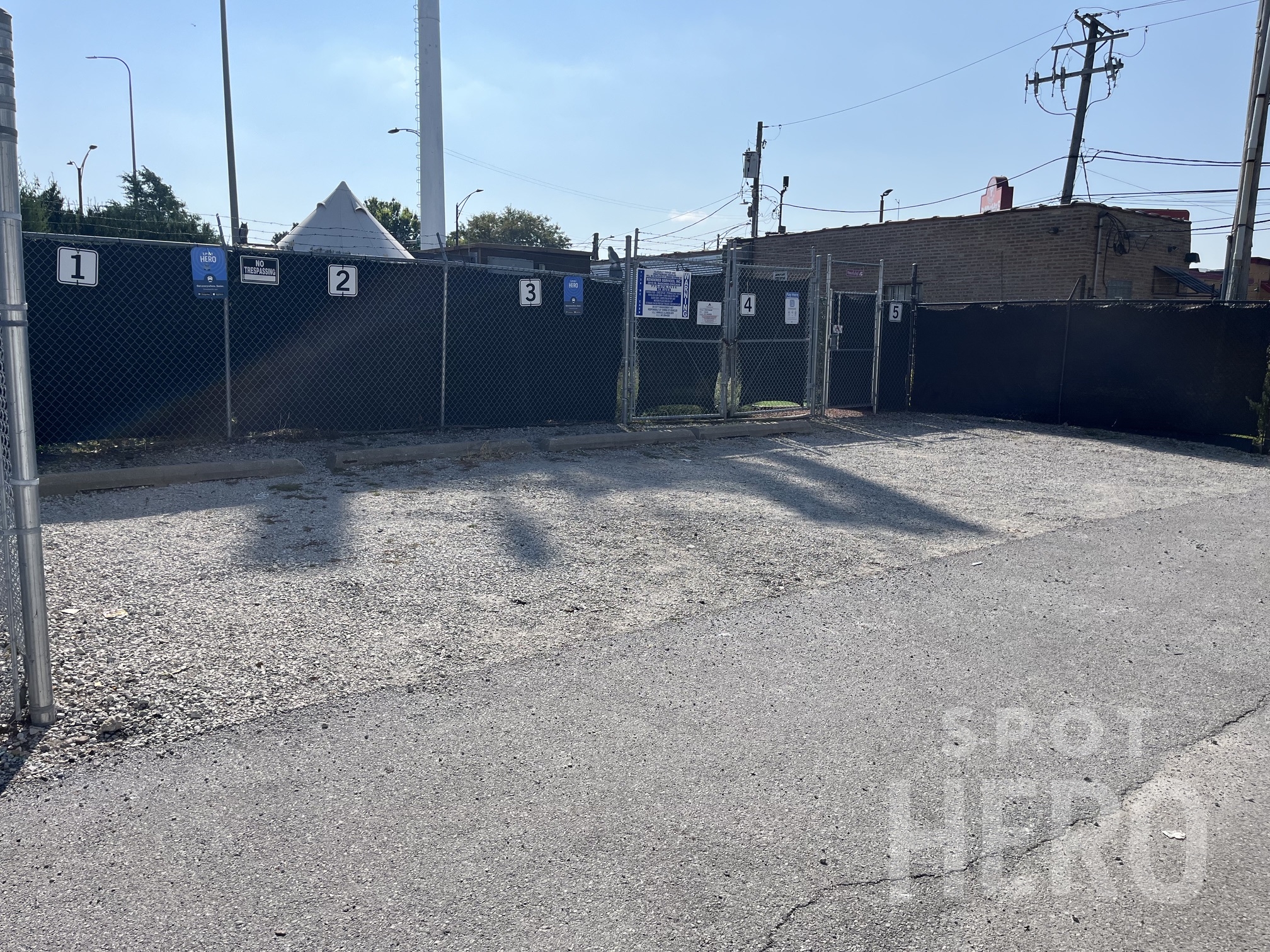 Photo of 2816 N California Ave. - Alley Spots
