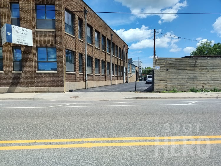 Photo of 1467 N Elston Ave. - Valet Lot
