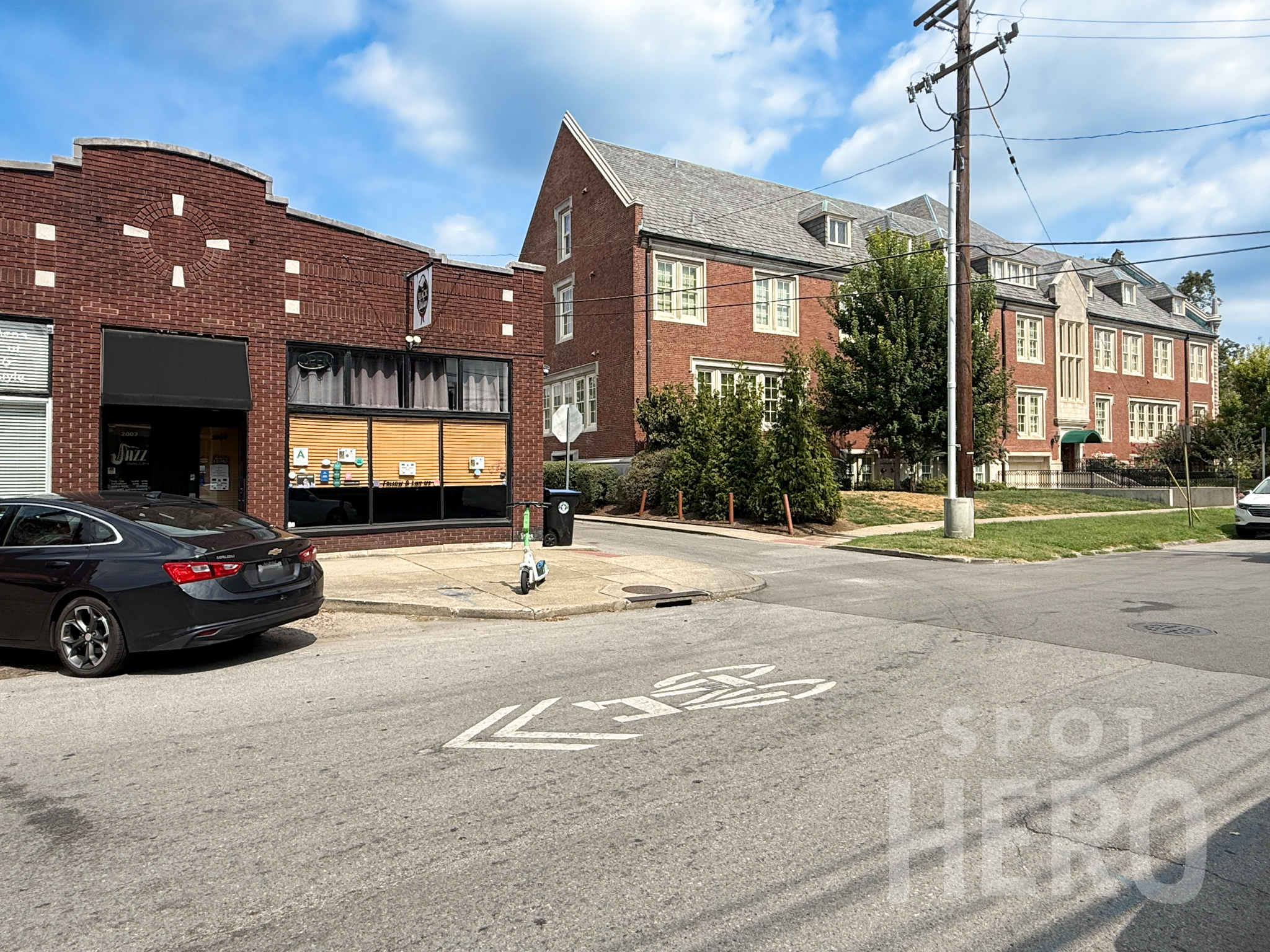 Photo of 969 Baxter Ave. - Kebab House Lot