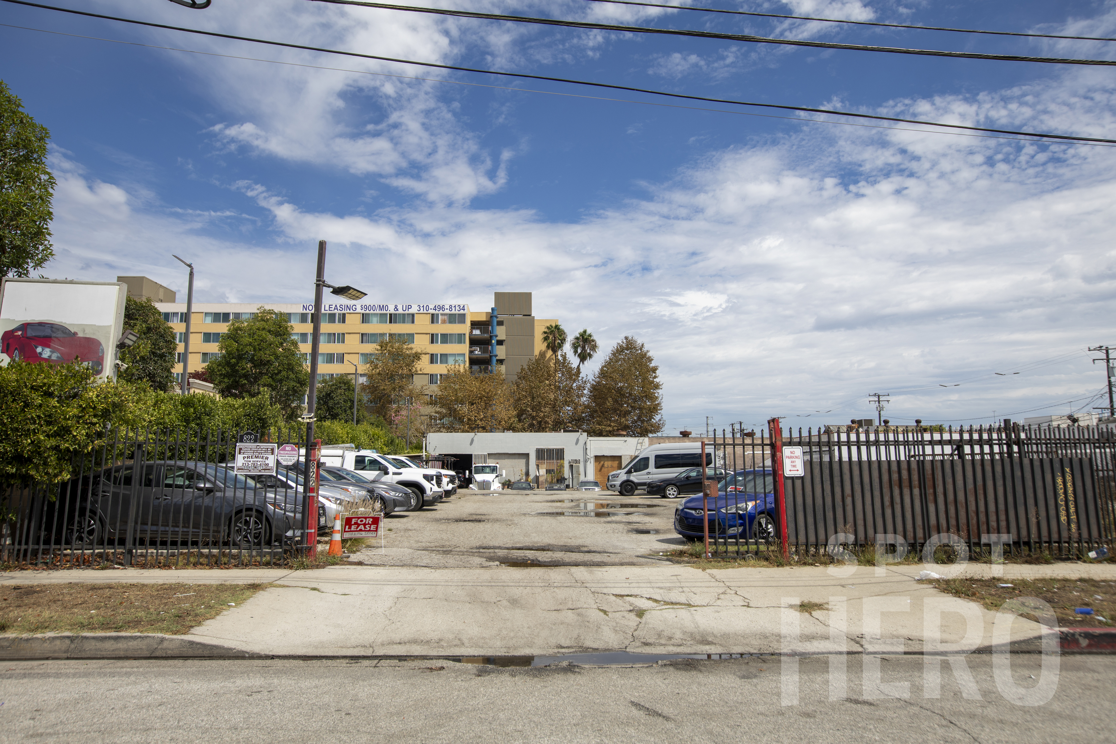 Photo of 822 S Isis Ave. - Covered Valet