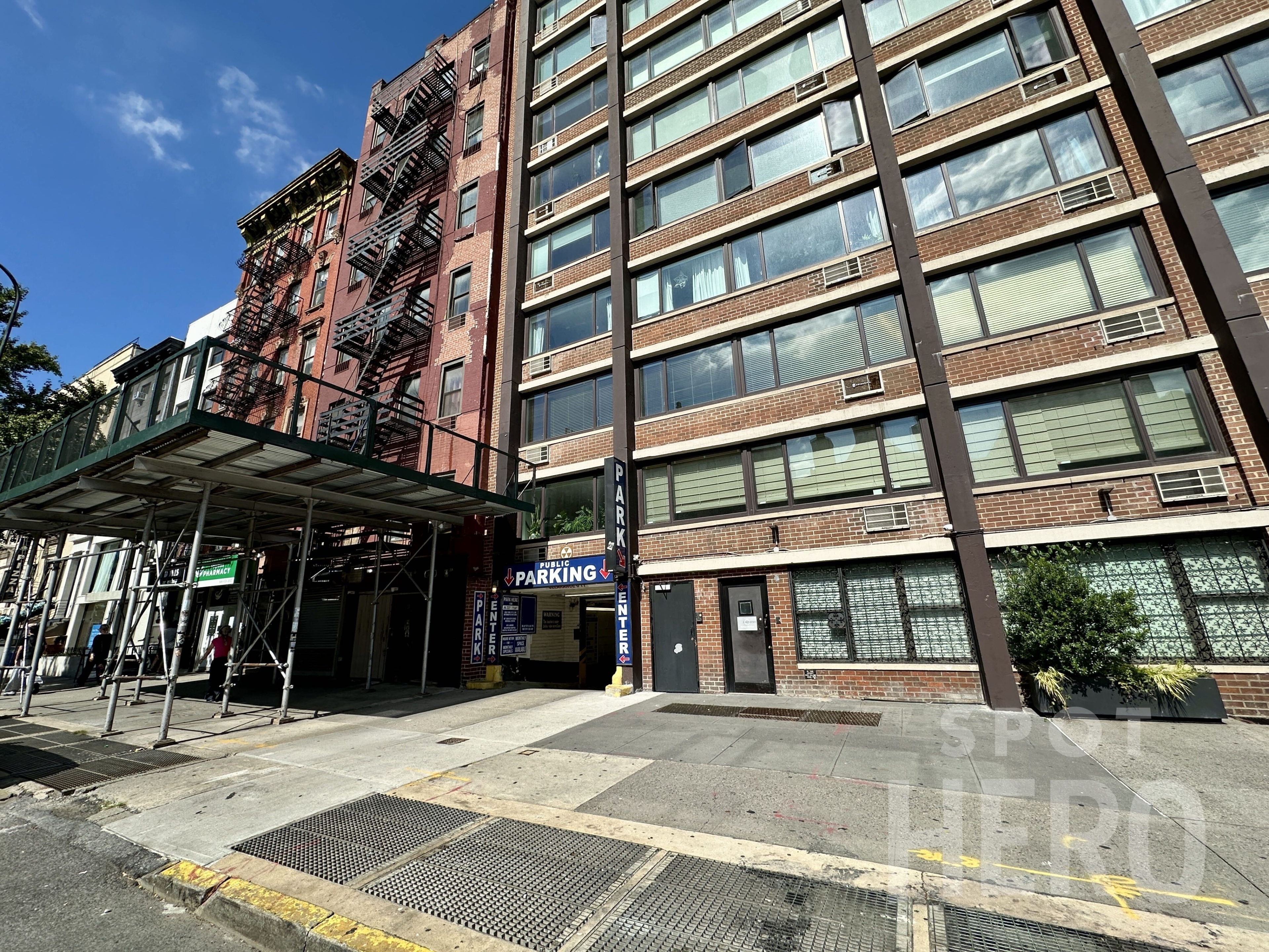Photo of 333 E 14th St. - Valet Garage