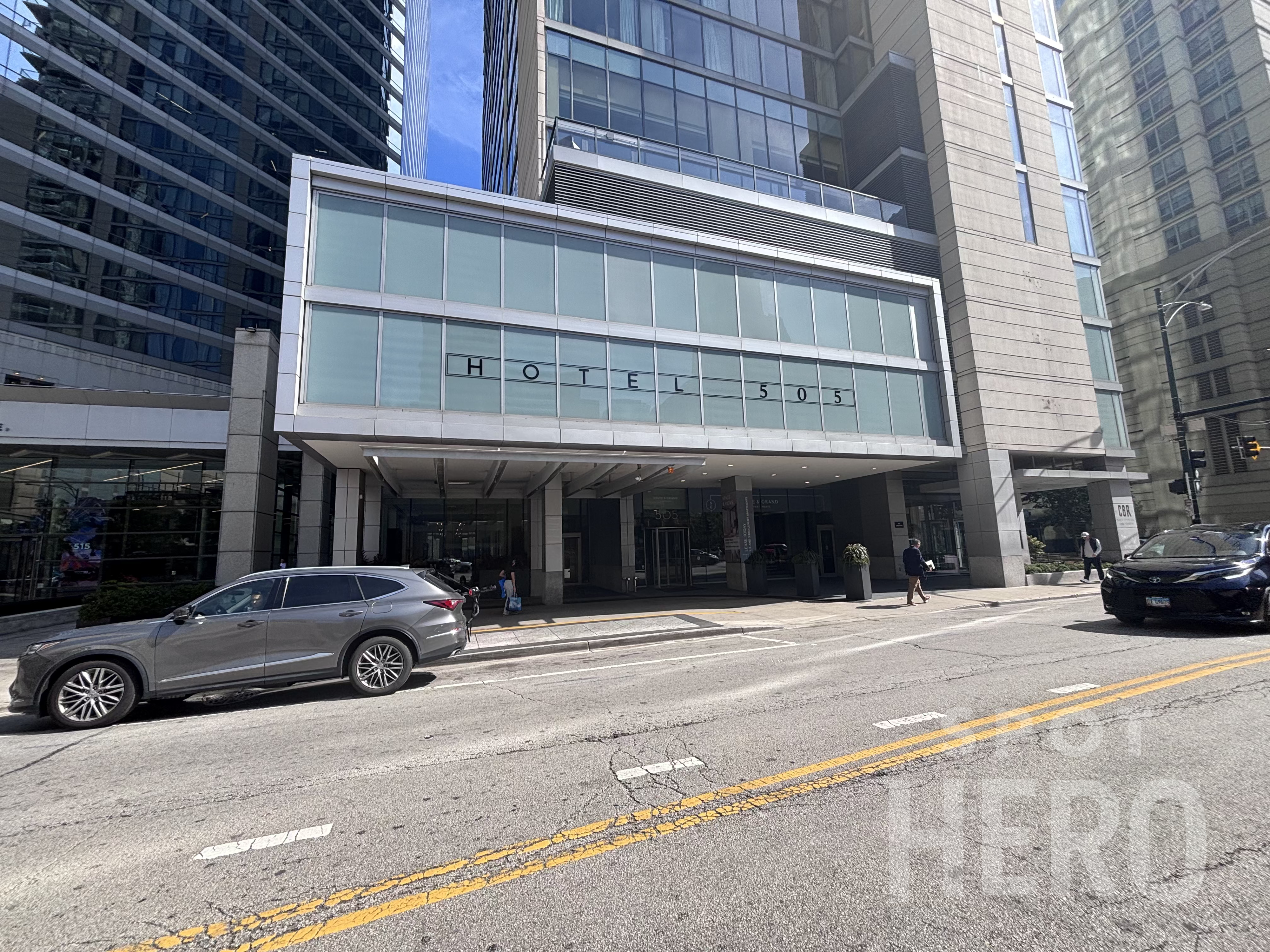 Photo of 505 N State St. - The Royal Sonesta River North Valet Stand