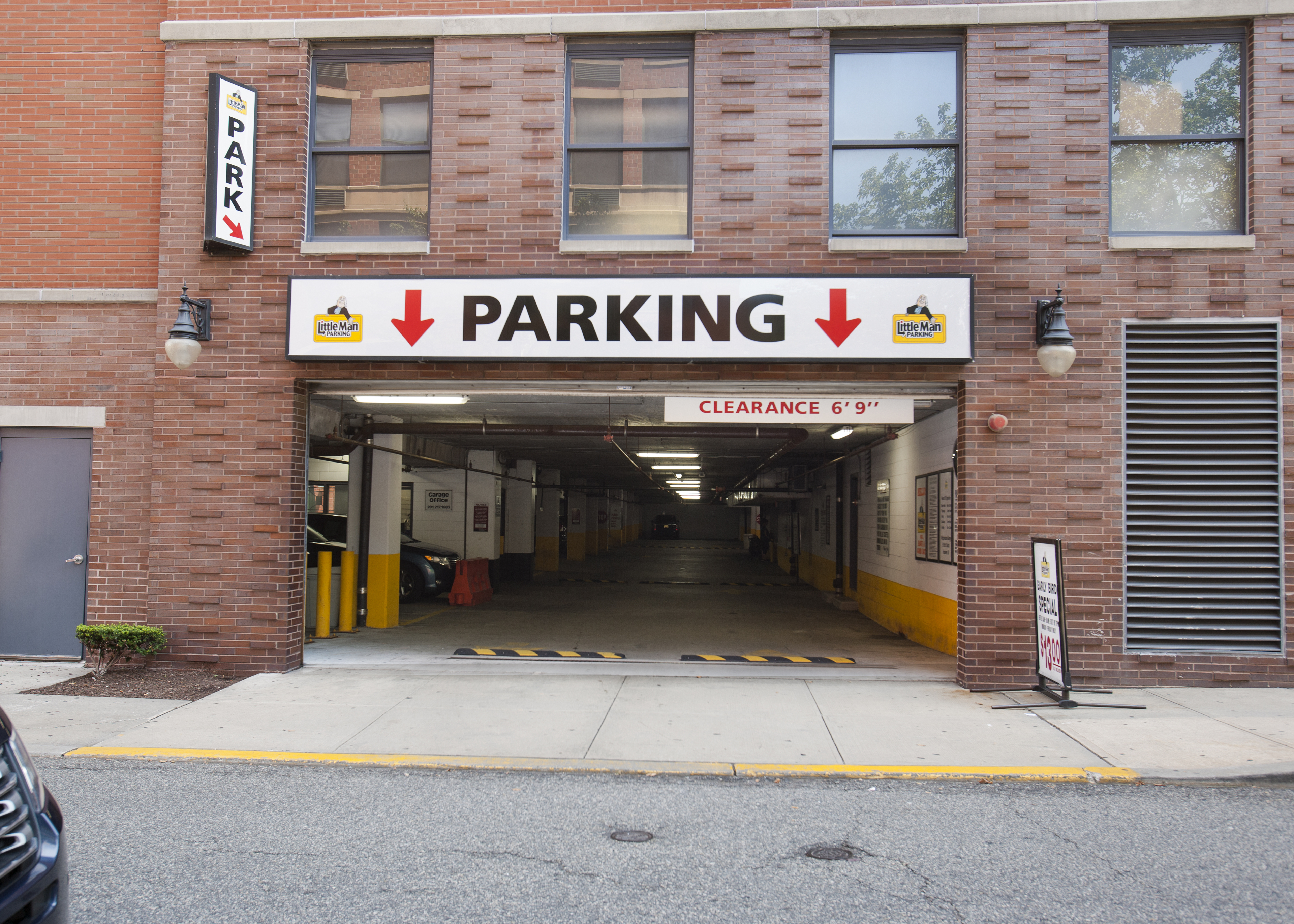Photo of 2 12th St. - Valet