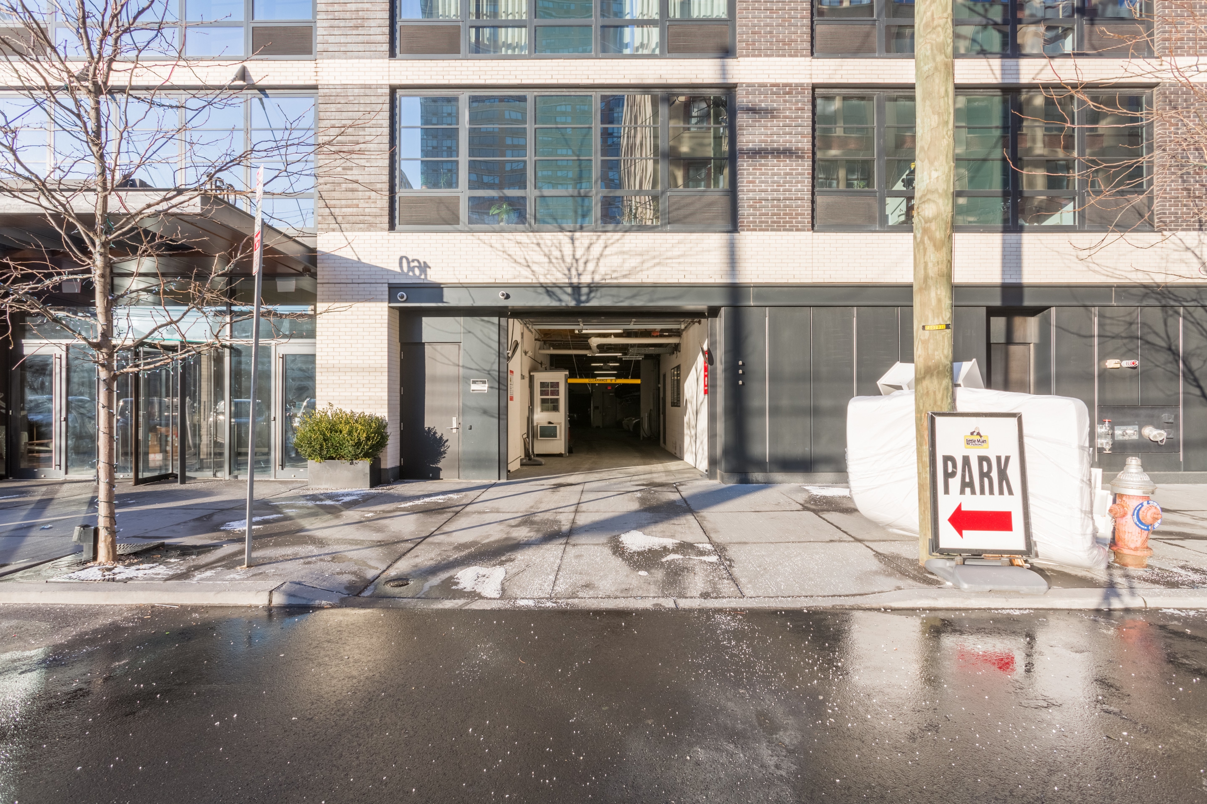 Photo of 160 1st St. - Valet Garage