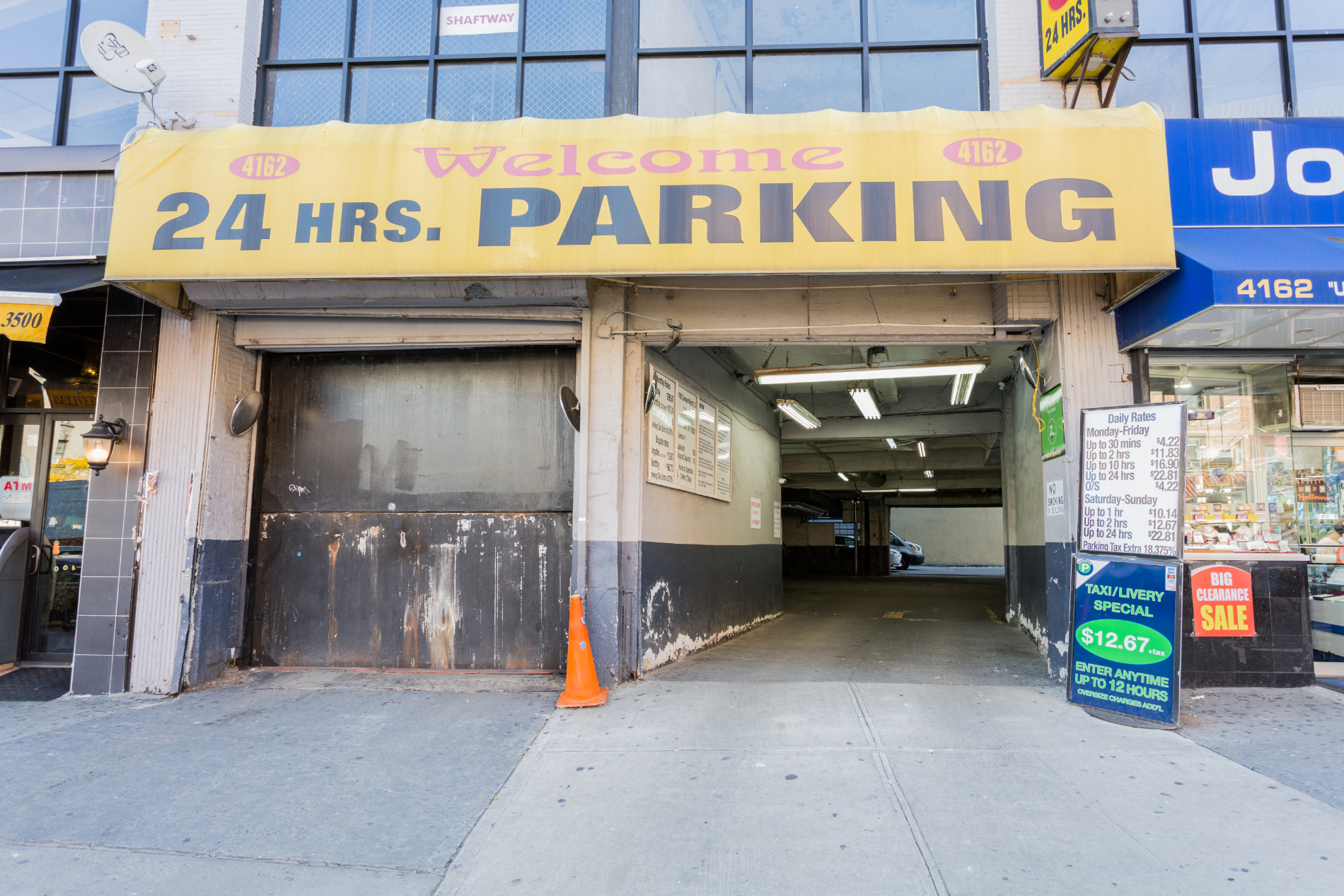 Photo of 4162 Broadway - Garage