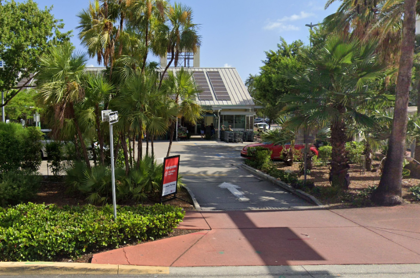 Photo of 1200 10th St. (1020 Alton Rd.) - Whole Foods Market South Beach Lot