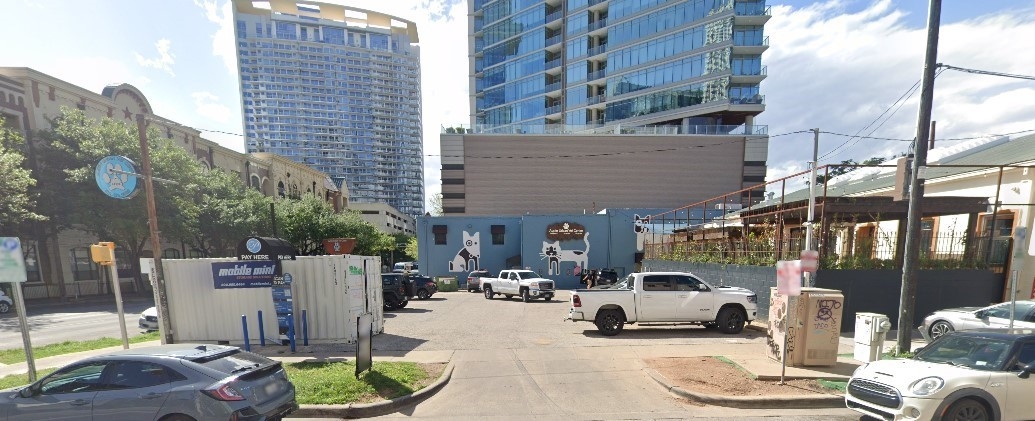 Photo of 700 W 5th St - Austin Urban Vet Lot