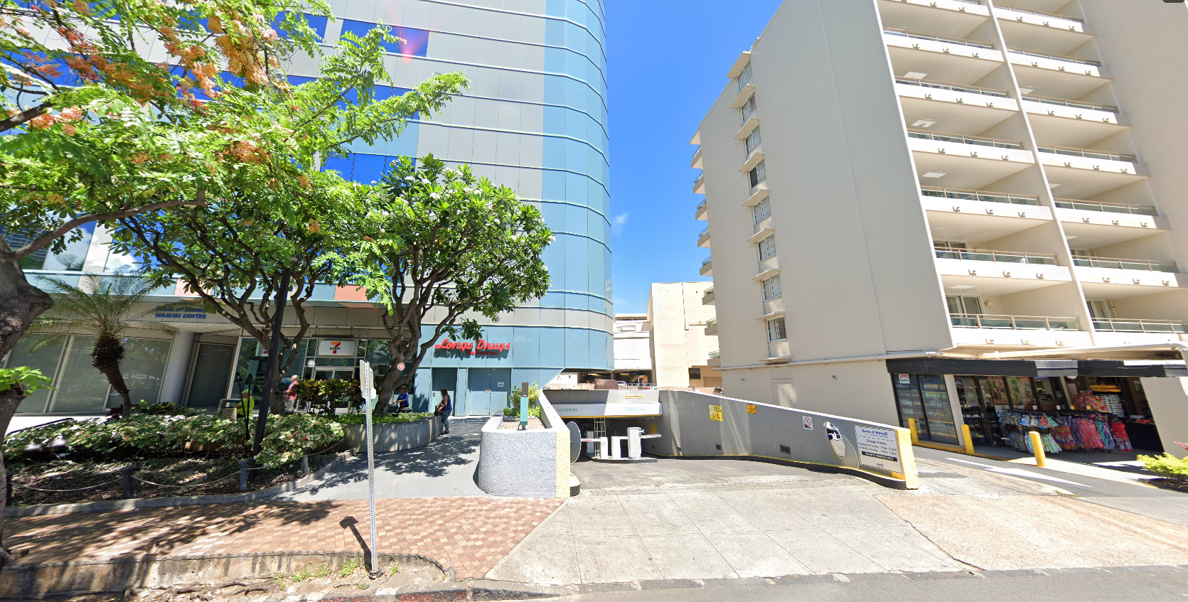 Photo of 2155 Kalākaua Ave. - Bank of Hawaii Garage