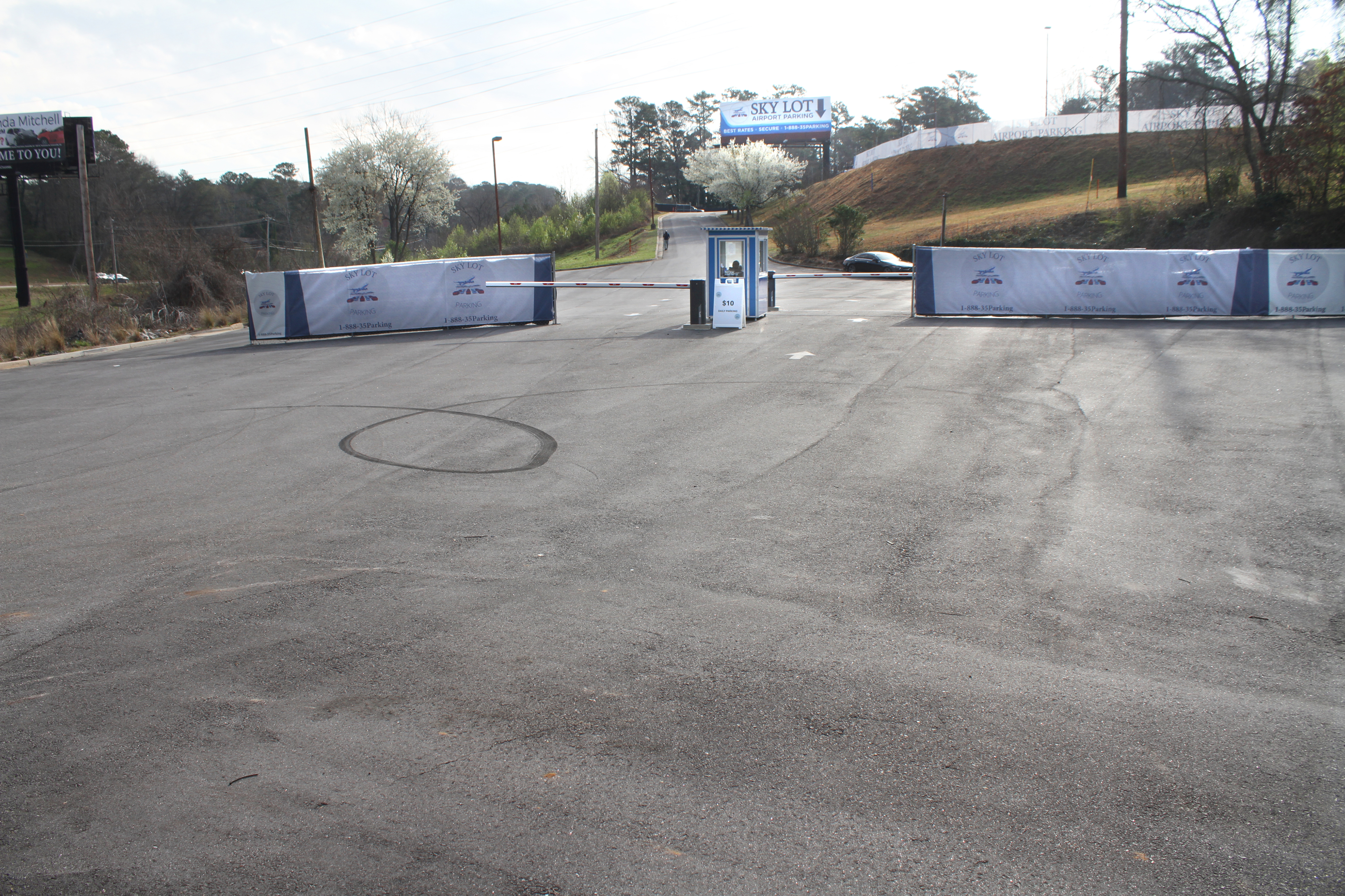 Photo of Sky Lot Parking 1 ATL - Uncovered Self Park