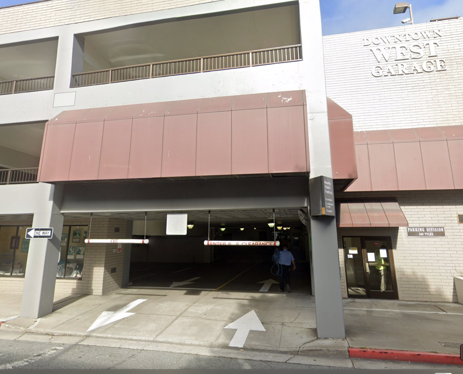 Photo of Golden State Theatre Official Parking