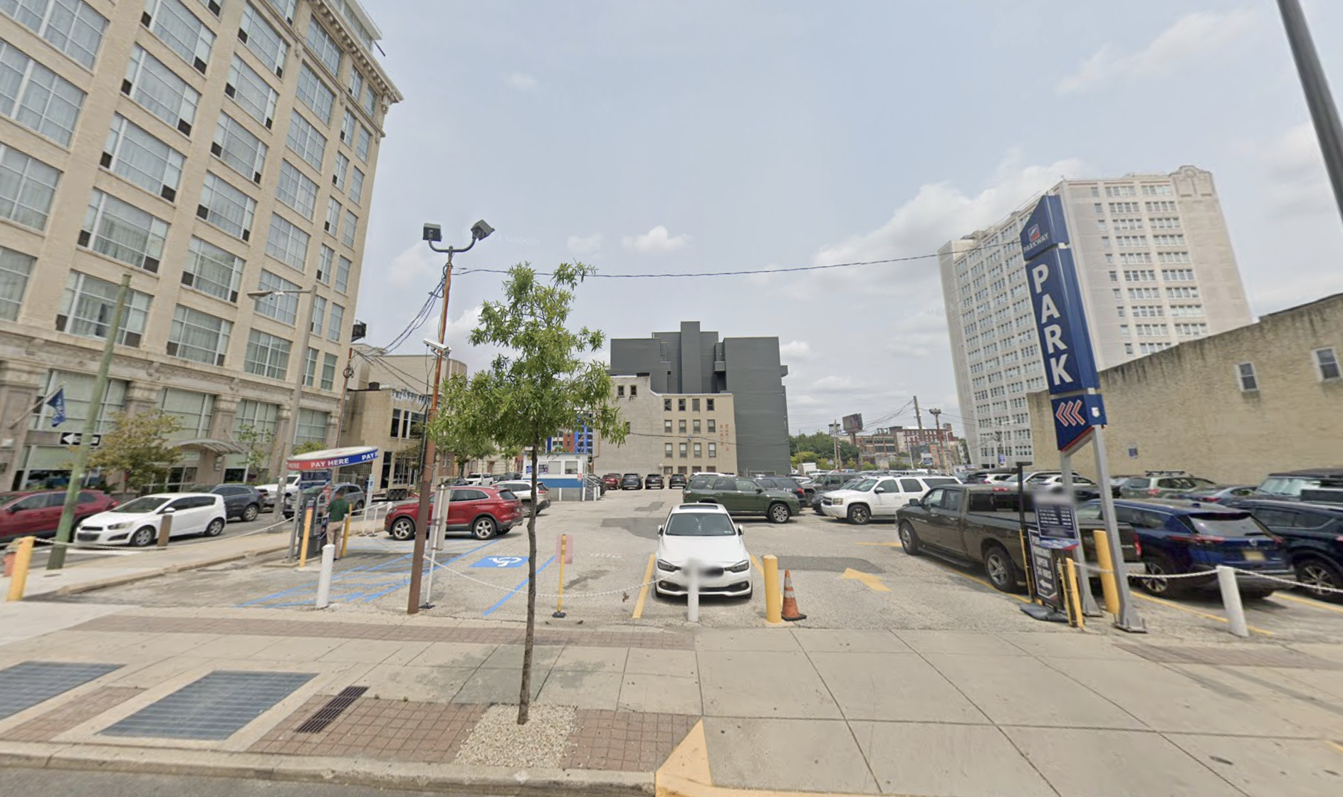 Photo of 1127 Race St. - Lot