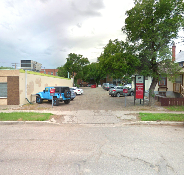 Photo of 1884 Angus St. (1876 Angus St.) -  Lot 122
