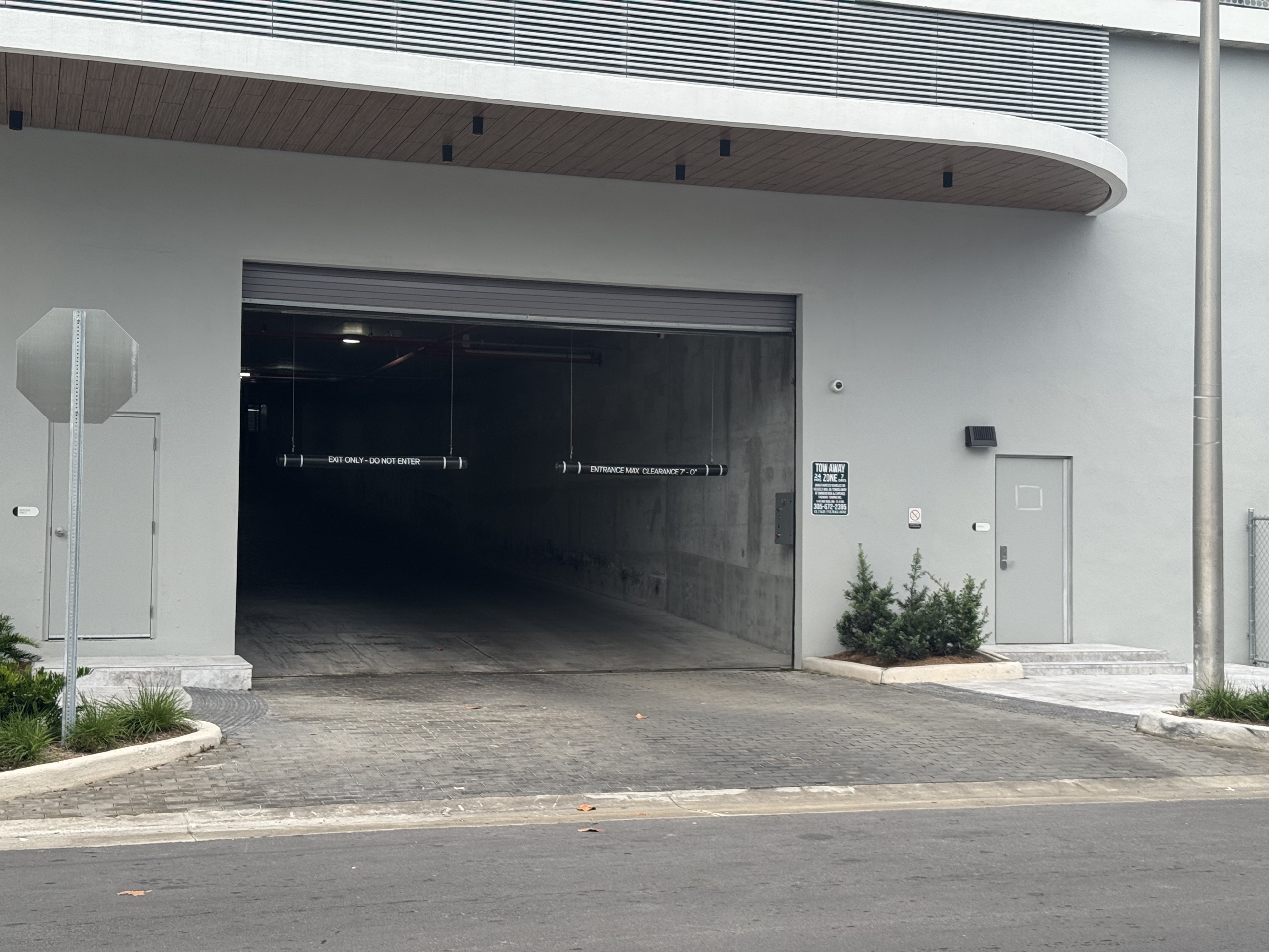 Photo of 7125 Carlyle Ave. (580 72nd St.) - 72 Park Garage