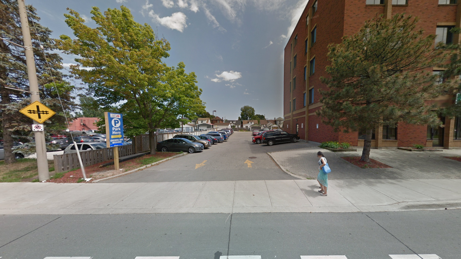 Photo of 304 Victoria Ave. N - Lot