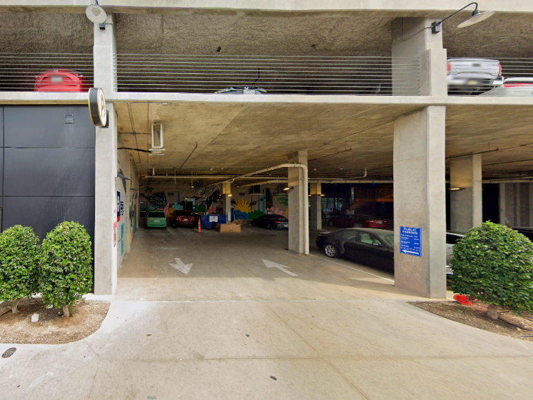 Photo of 2900 Canton St. - Garage (Lot 195)