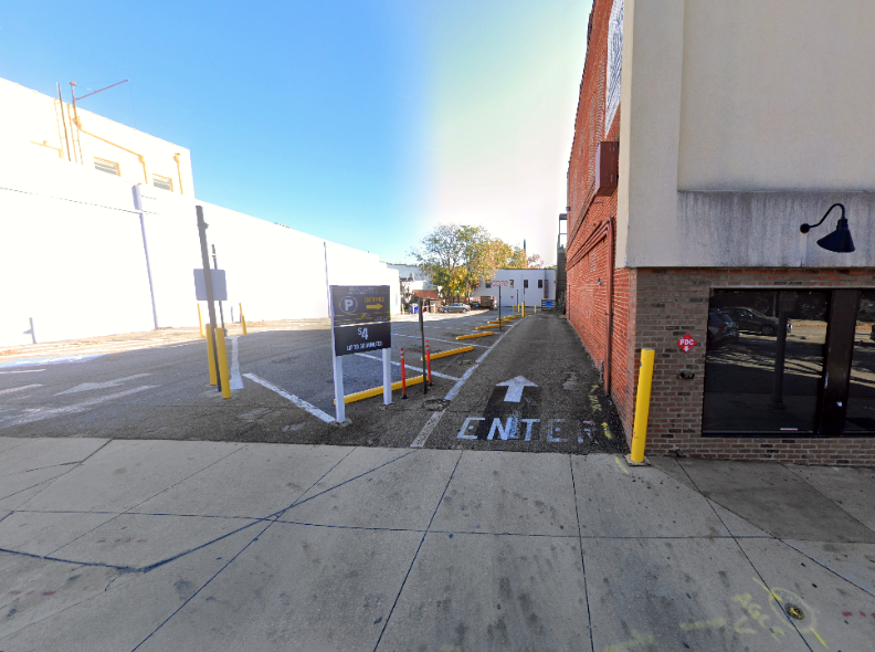 Photo of 527 N McDonough St. - Decatur Square & Courthouse Lot