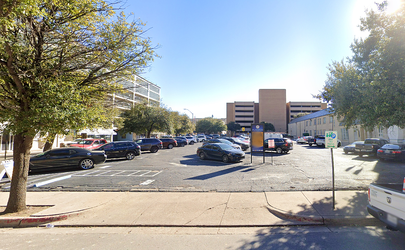Photo of 424 W 10th St. (917 Lamar St.) - Lot 237