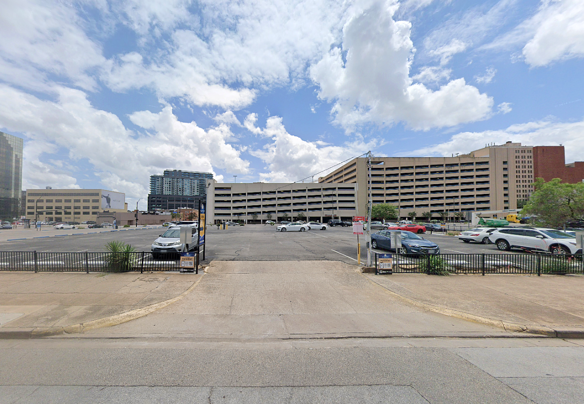 Photo of 2108 Pacific Ave. (2101 Elm St.) - Lot 185