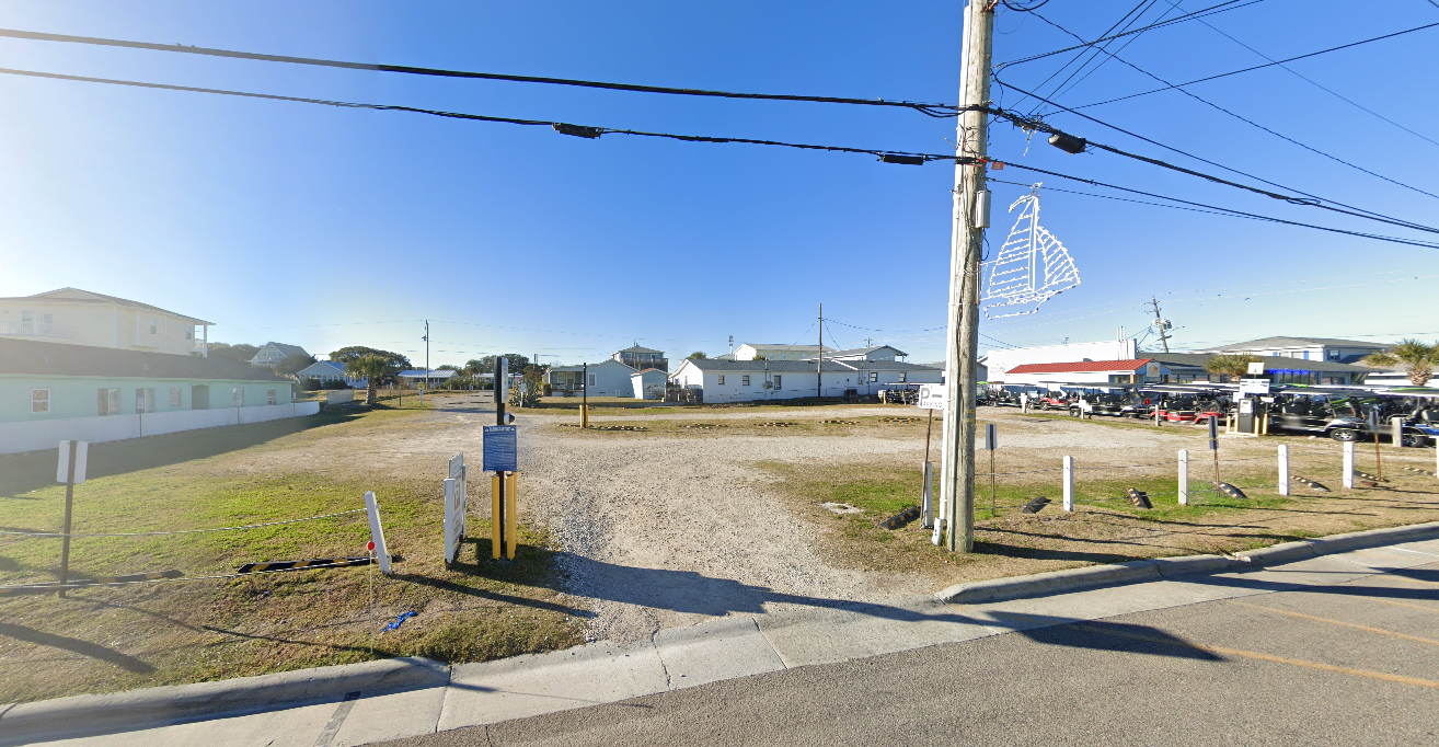 Photo of 112 Fort Fisher Blvd. S (116 Fort Fisher Blvd. S) - Lot