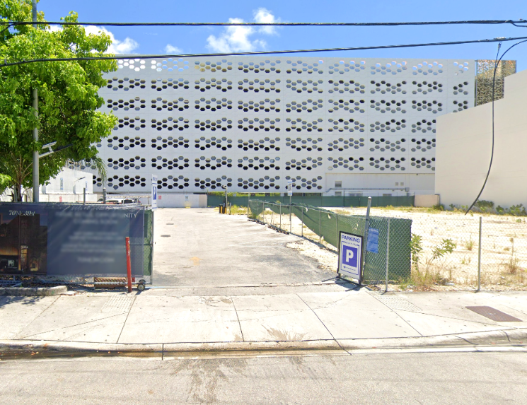 Photo of 84 NE 39th St. - Lot