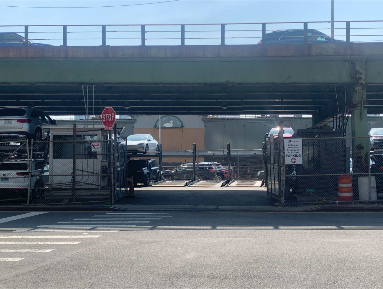 Photo of 400 FDR Dr. (497 E 30th St.) - Lot