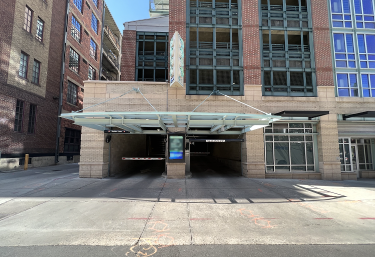 Photo of 1652 19th St. (1890 Wynkoop St.) - Atrium Garage