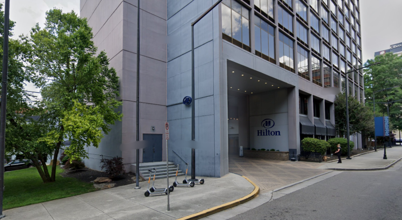 Photo of 501 W Church Ave. - Hilton Knoxville Hotel Valet Stand