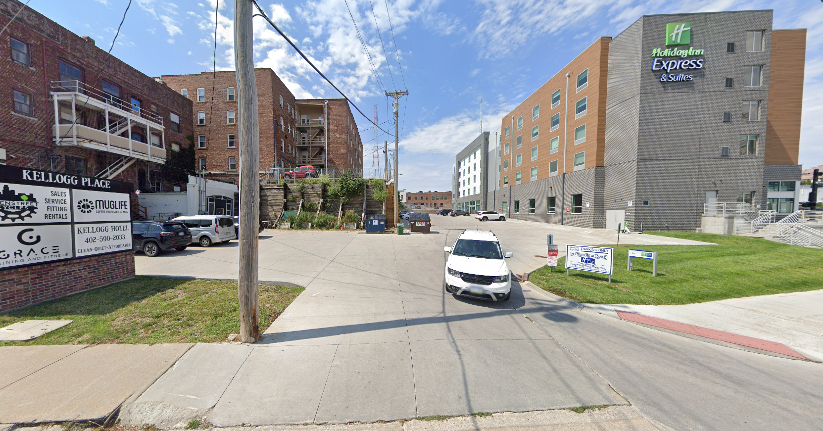 Photo of Holiday Inn Express Omaha. - 2431 Farnam St