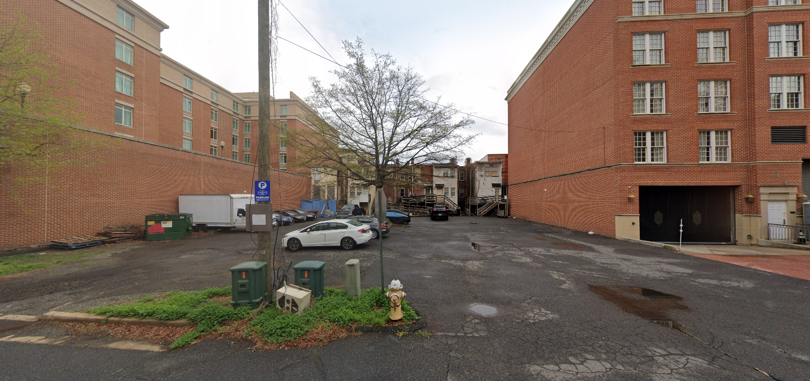 Photo of Hampton Inn Alexandria Old Town. - 1627 Dechantal St