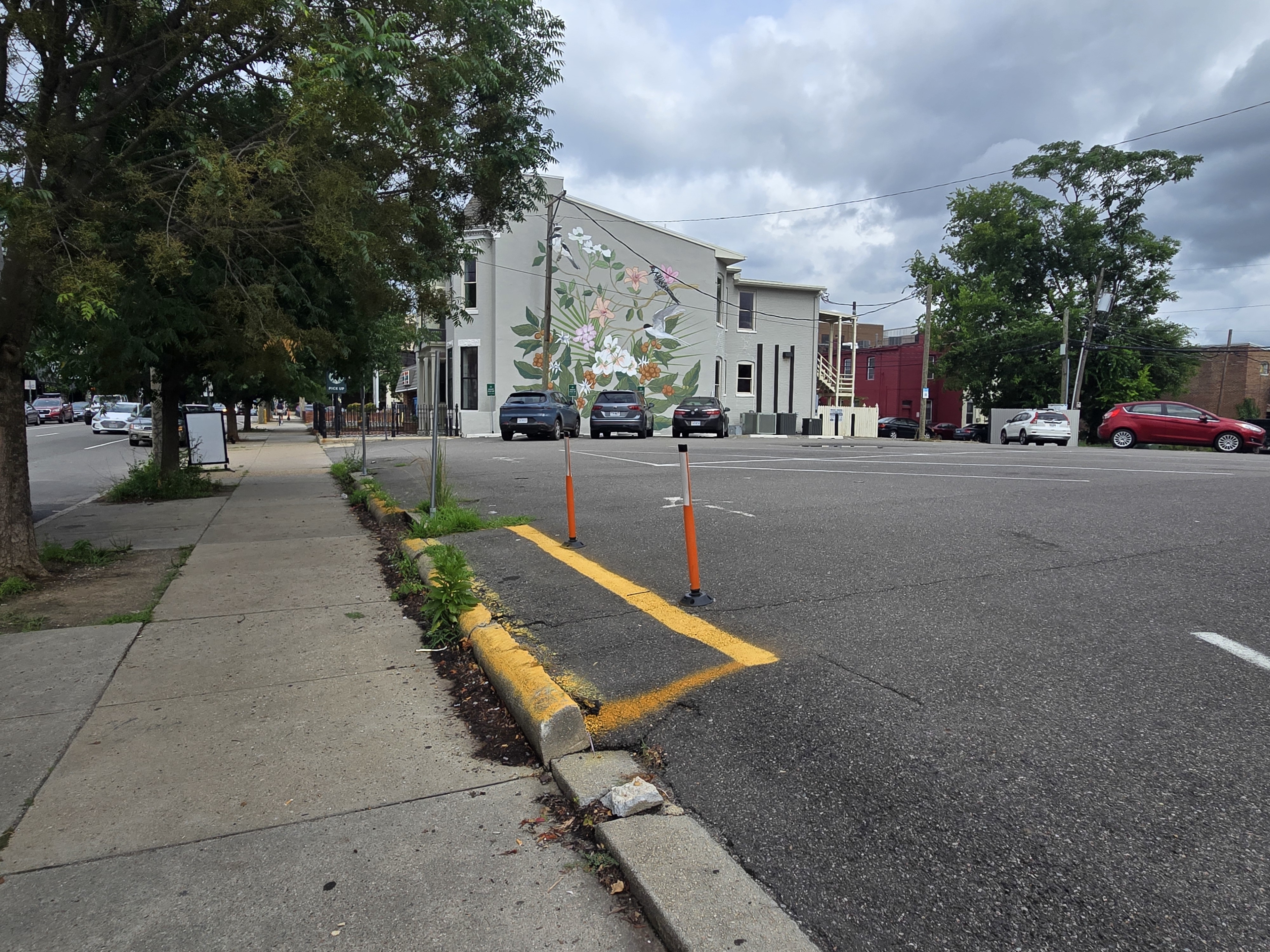 Photo of 1114 W Main St. (1123 W Main St.) - 1123 W Main Lot