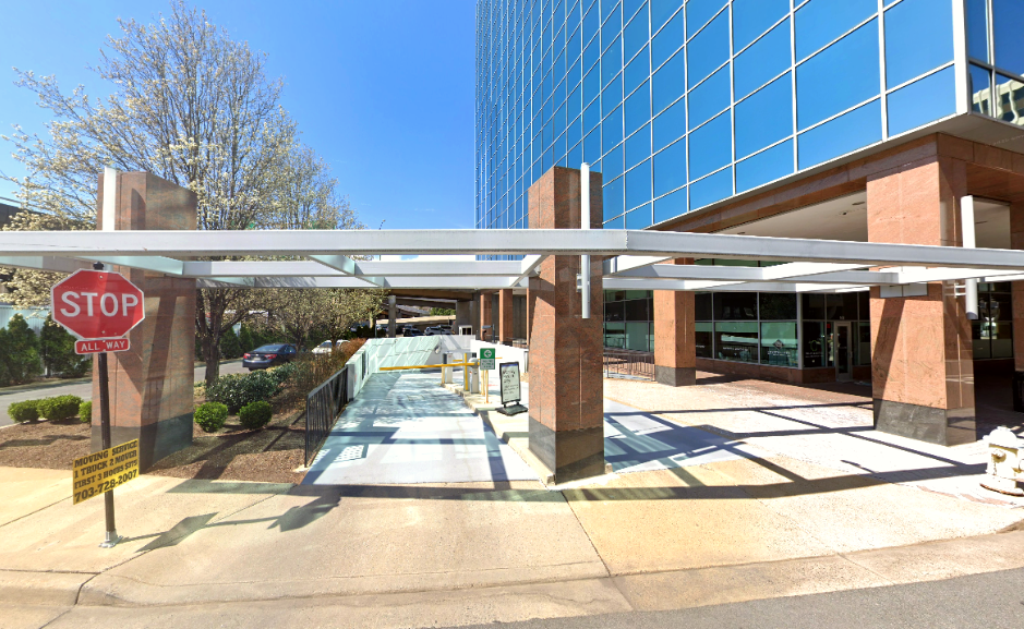 Photo of 2588 S Clark St. (2550 S Clark St.) - Presidential Tower Garage
