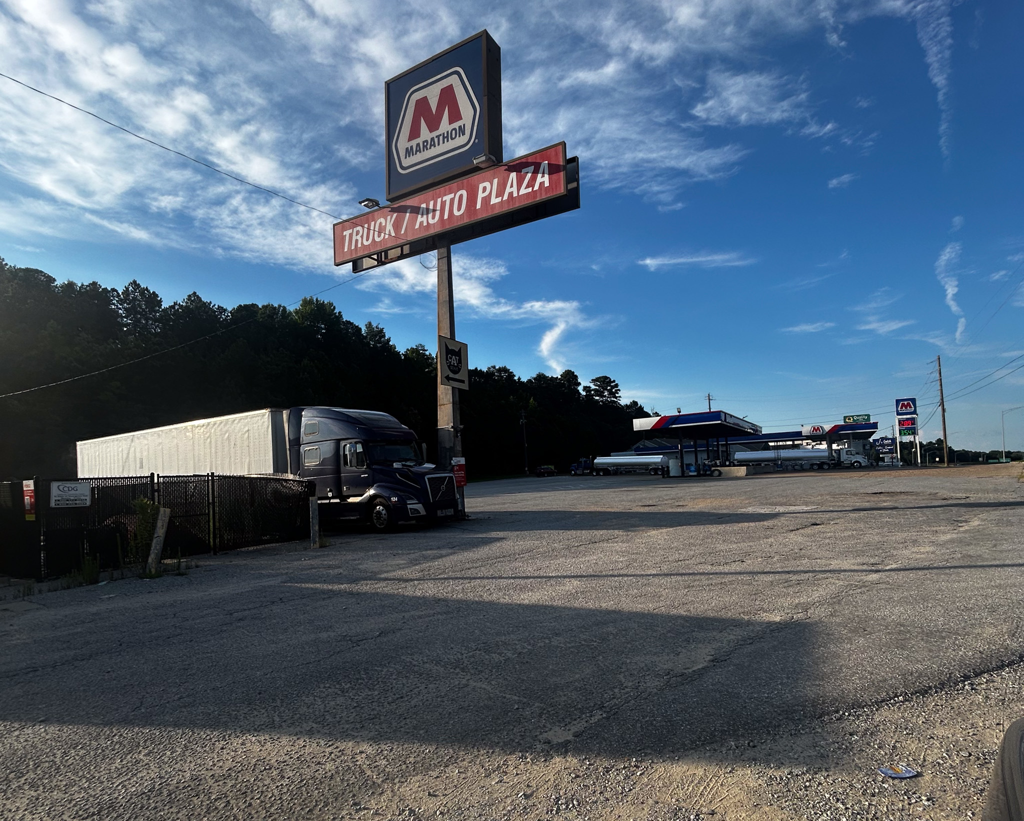 Photo of 410 Martin Luther King Jr Pkwy. N - Marathon Truck & Auto Plaza Lot