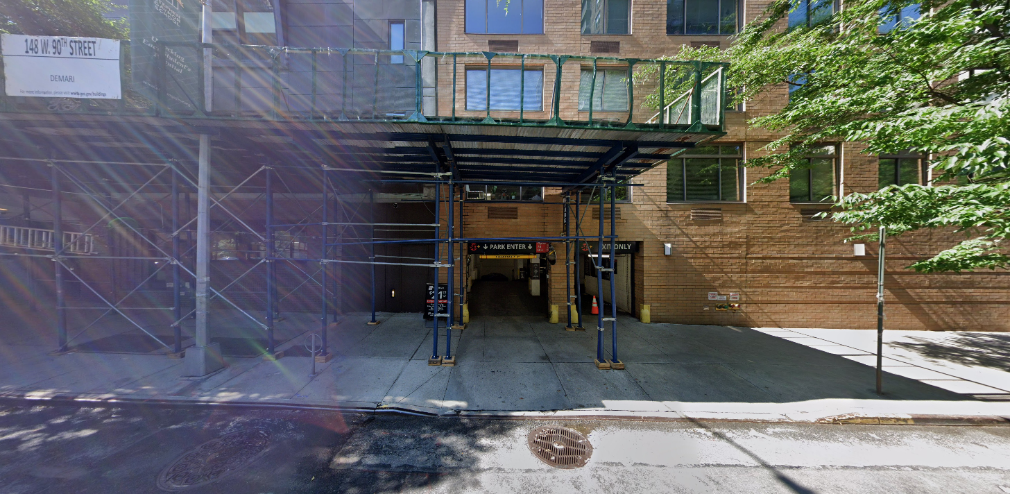 Photo of 150 W 90th St. (189 W 89th St.) - Garage