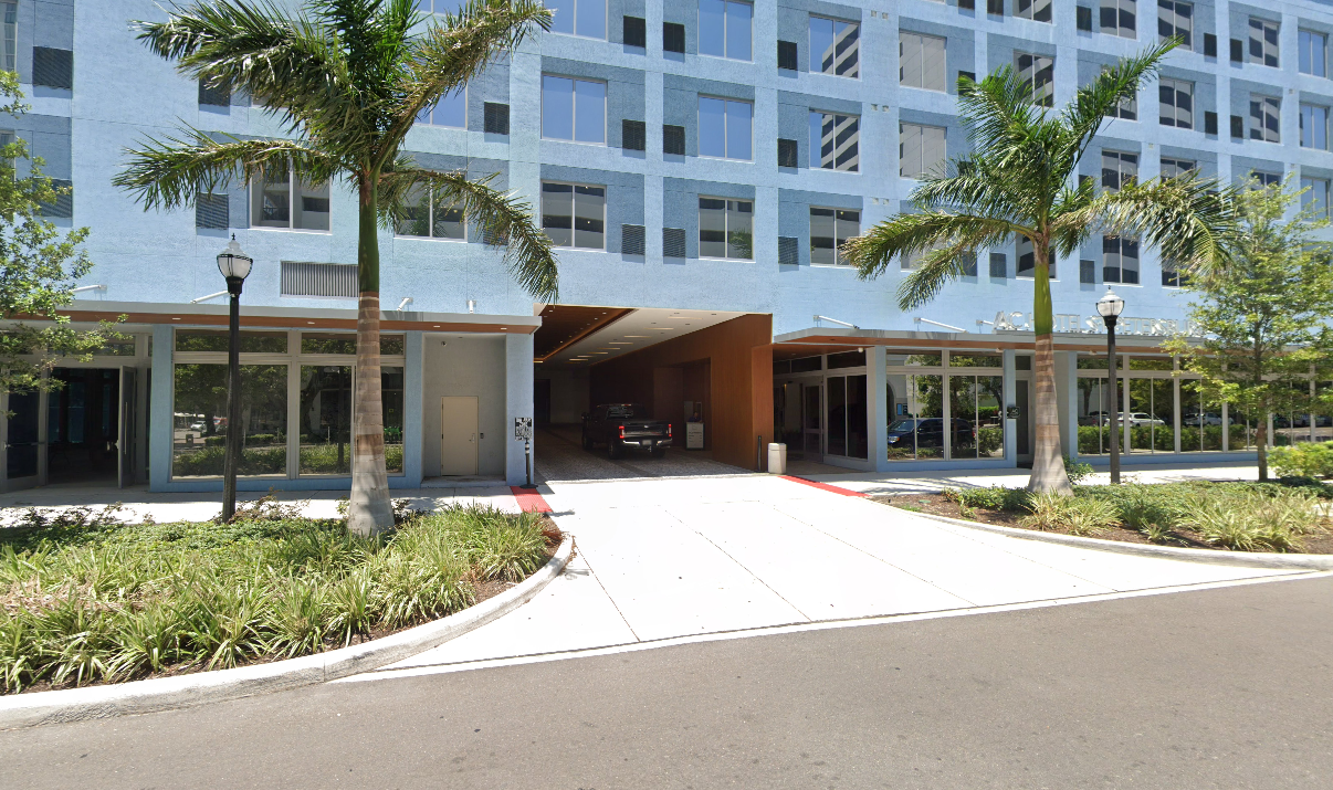 Photo of 110 2nd St. N - AC Hotel St. Petersburg Downtown Valet Stand