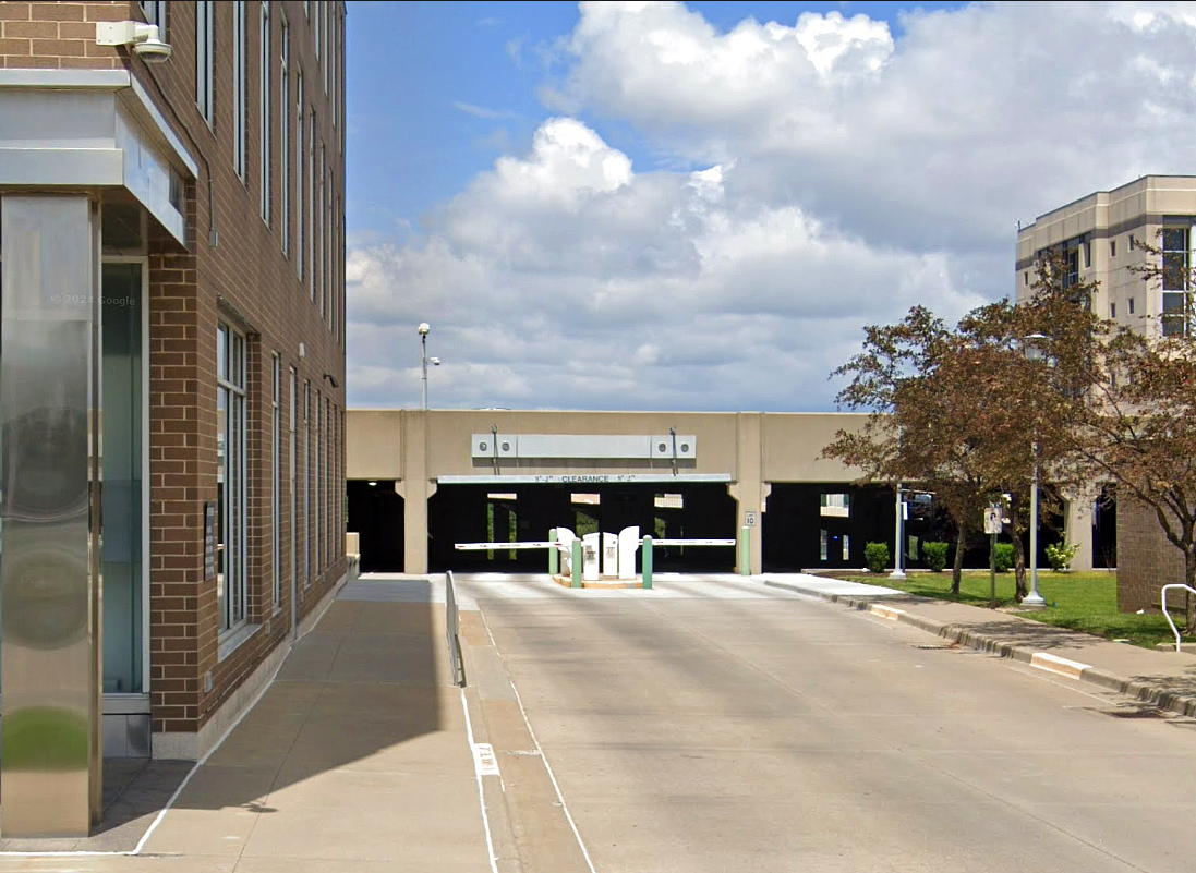 Photo of 532 Minnesota Ave. (520 Minnesota Ave.) - Hilton Garden Inn Kansas City Garage