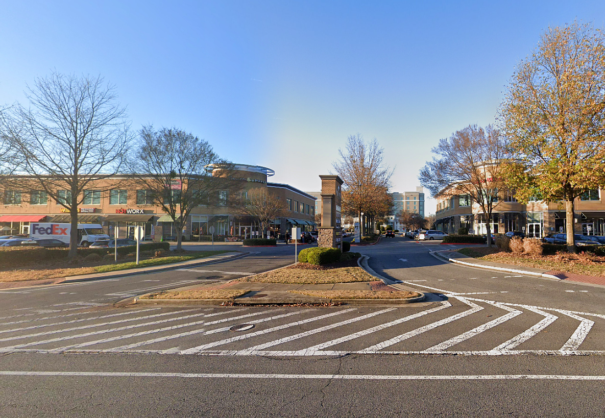 Photo of 620 Chastain Rd. - Embassy Suites Atlanta Kennesaw Town Center Lot