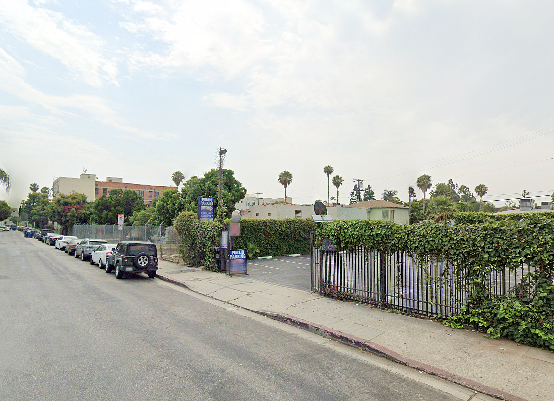 Photo of 6272 De Longpre Ave. - Lot