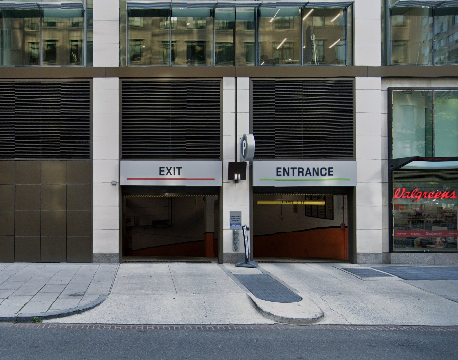 Photo of 603 12th St. NW (1155 F St. NW) - Garage