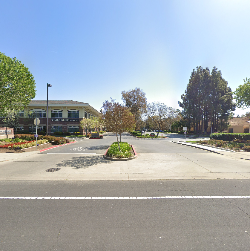 Photo of 5065 Hopyard Rd. (5059 Hopyard Rd.) - Courtyard Pleasanton Lot