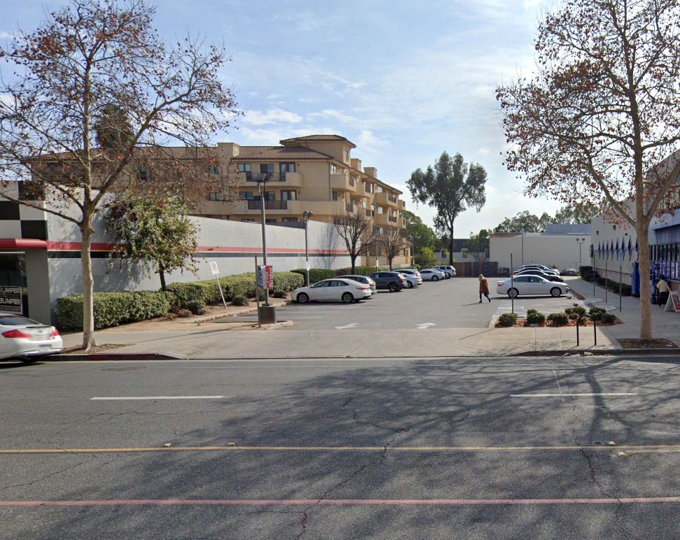 Photo of 1038 E Colorado Blvd. - Lot