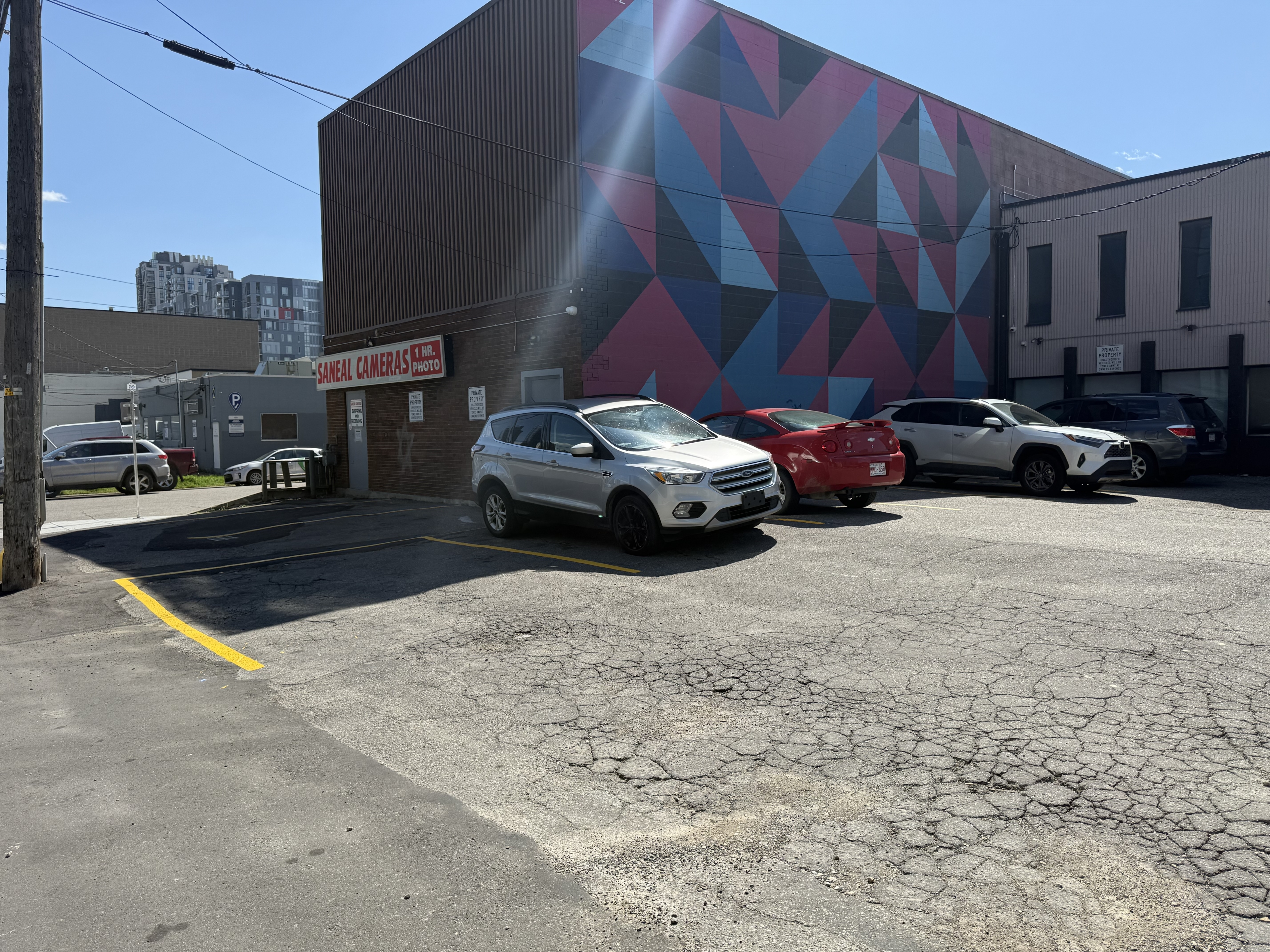 Photo of 1402 11 Ave. SW - Saneal Cameras Lot (G0271)