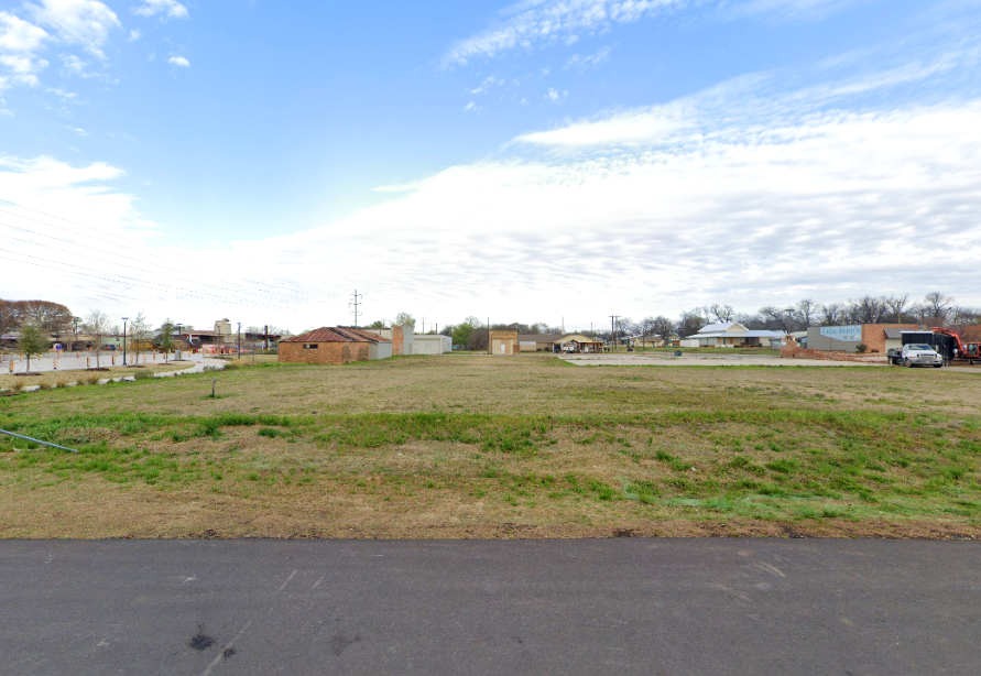 Photo of 300 E Bridge St.(300 Taylor St.) - Lot