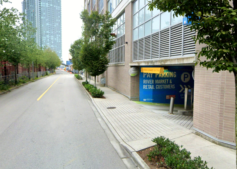 Photo of 908 Quayside Dr. (1000 Quayside Dr.) - Garage #65