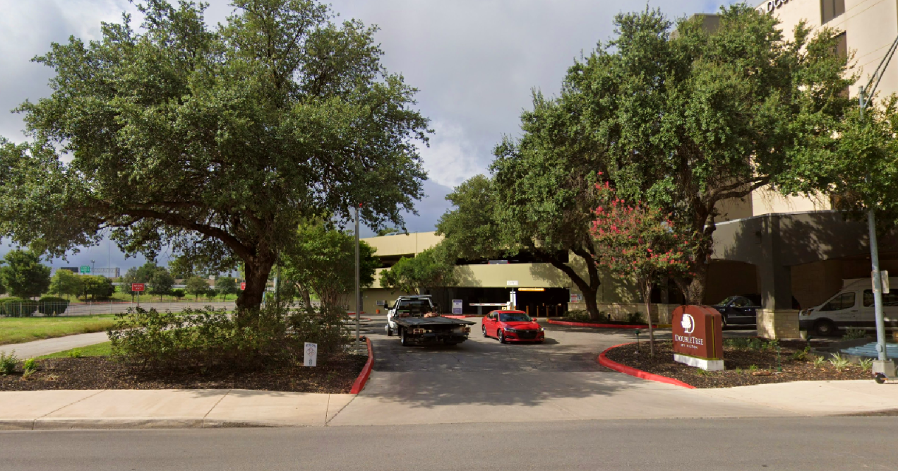 Photo of 502 W Cesar E. Chavez Blvd. - Doubletree San Antonio Garage